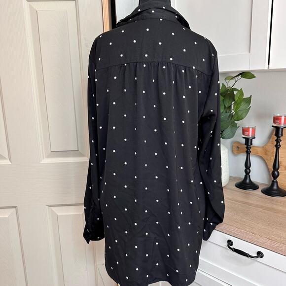 Old Navy Women’s Button Down Shirt Black W/ Seven Point Star Size Large L Top - Picture 2 of 12